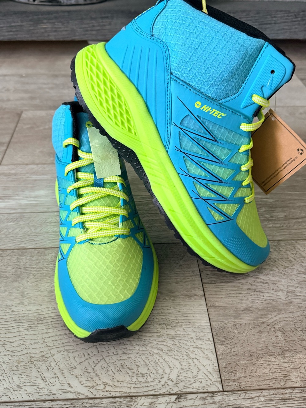 Hi-Tec Demolisher Mid Men’s 8.5 Blue Lime High Top Athletic Shoes NWT